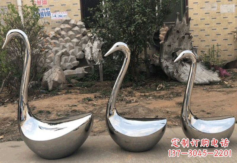广西不锈钢制作的天鹅雕塑