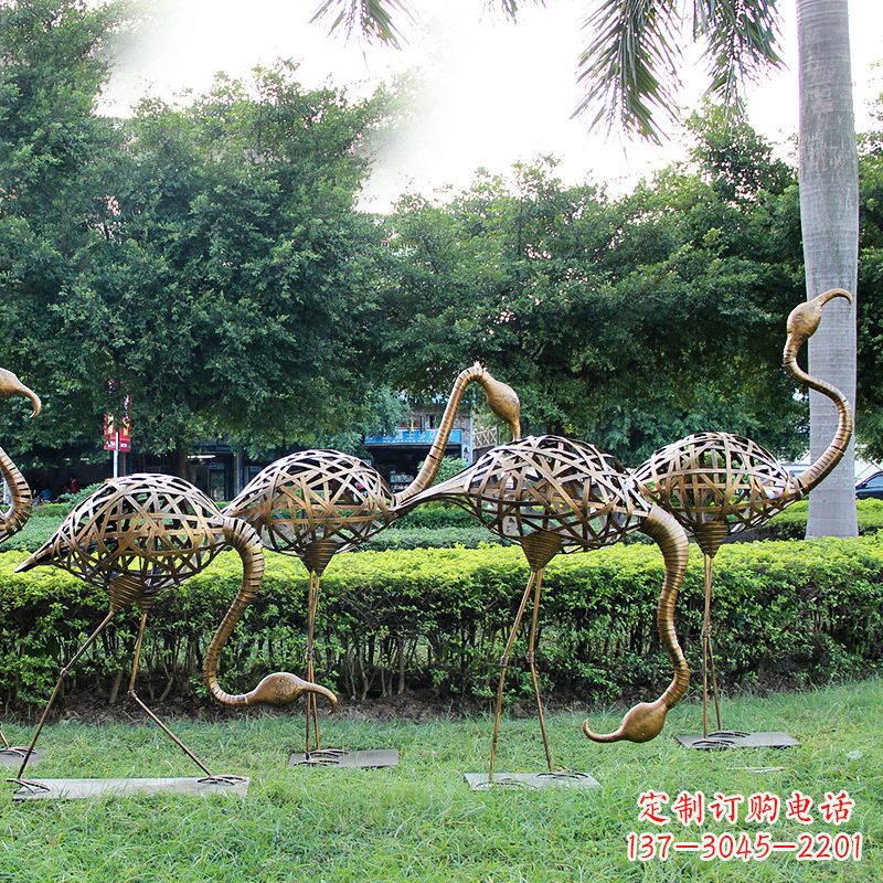 广西不锈钢仙鹤雕塑摆件美丽的园林装饰