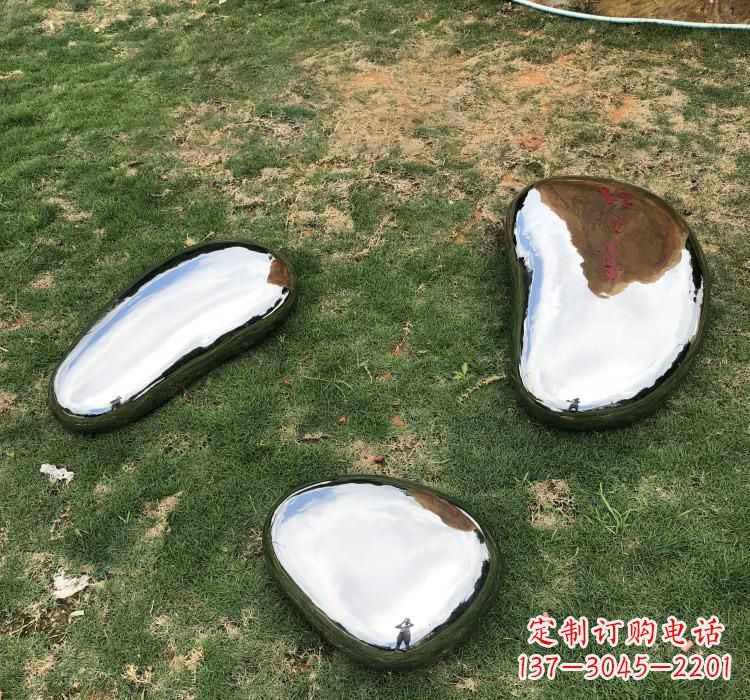 广西不锈钢鹅卵石雕塑精致与经典的完美结合