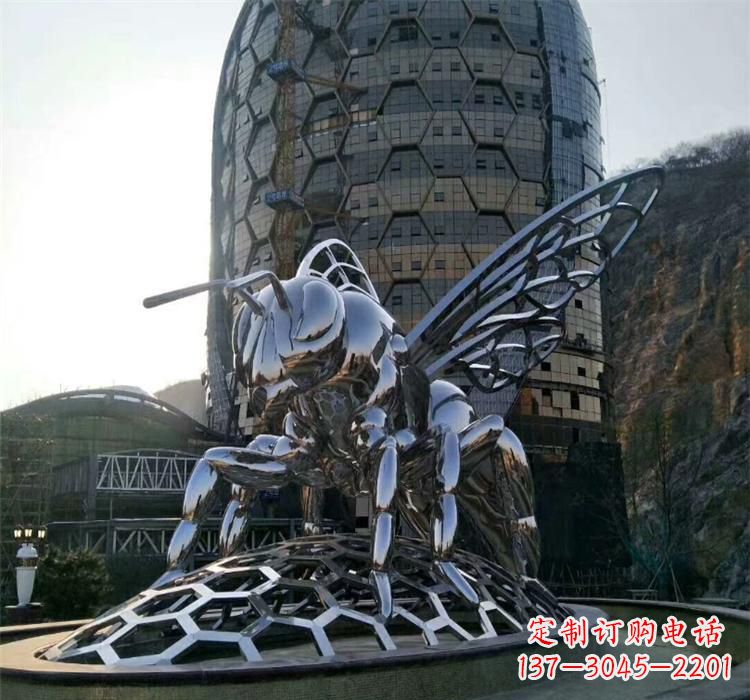 广西不锈钢的巨型蚂蚁雕塑