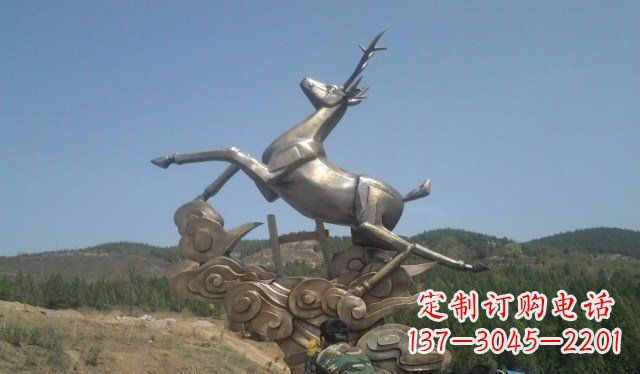 广西不锈钢动物雕塑——飞奔的鹿