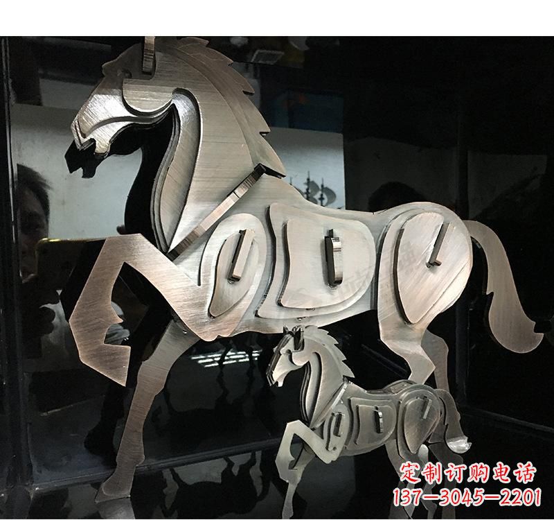 广西不锈钢动物马雕塑艺术精美动人