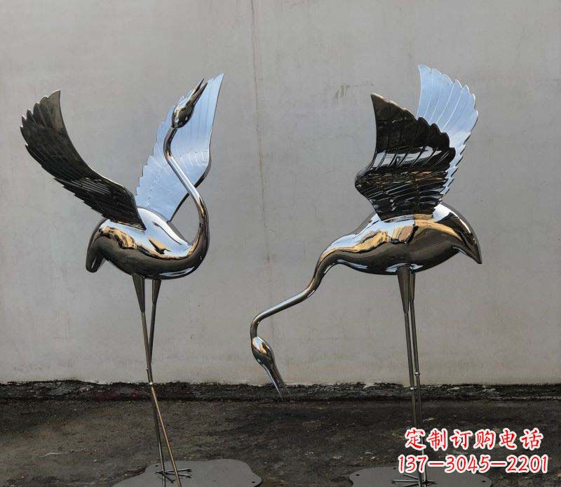广西不锈钢锻造仙鹤雕塑精美的艺术品