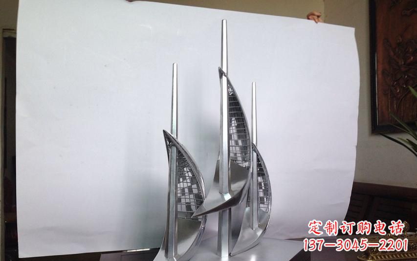 广西不锈钢帆船雕塑传承精神的象征