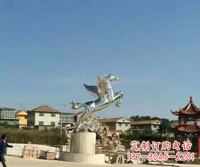 广西不锈钢飞马雕塑象征勇气与美丽