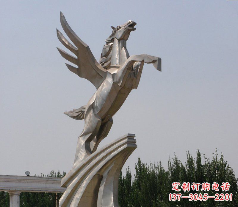 广西不锈钢飞马精美雕塑点缀公园