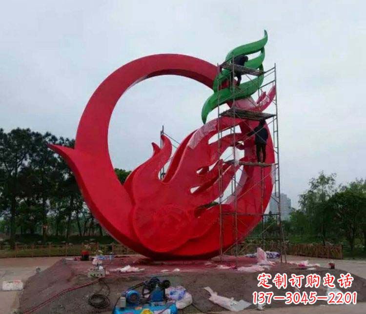 广西不锈钢凤凰雕塑精美而又神秘