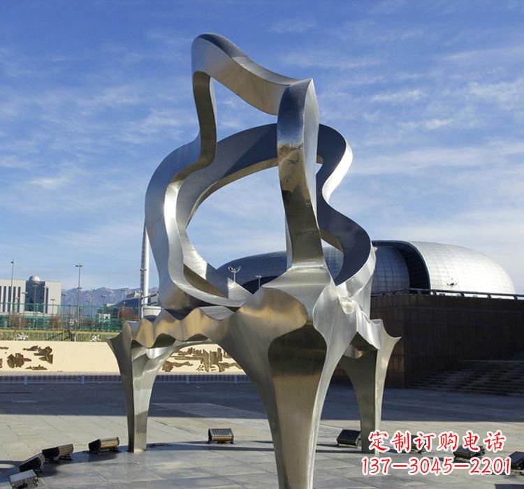 广西不锈钢钢琴雕塑让音乐穿越时空