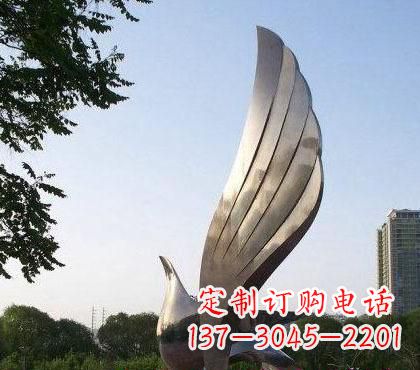 广西不锈钢鸽子雕塑美丽的象征