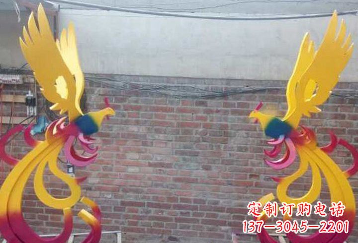 广西不锈钢公园彩色凤凰雕塑——艺术与自然的融合