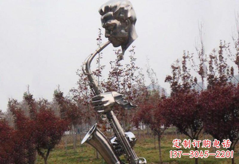 广西不锈钢萨克斯雕塑艺术与音乐的结合
