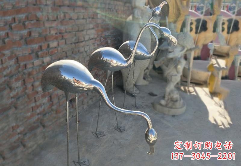 广西不锈钢火烈鸟雕塑灿烂耀眼的艺术之作