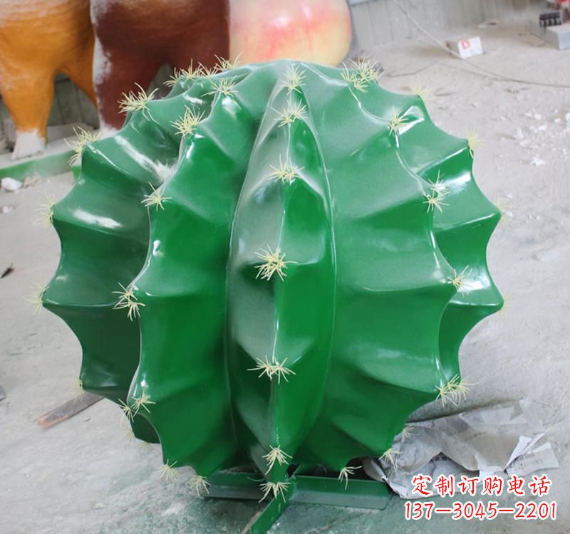 广西不锈钢仙人掌雕塑给公园景观增添灵动之美