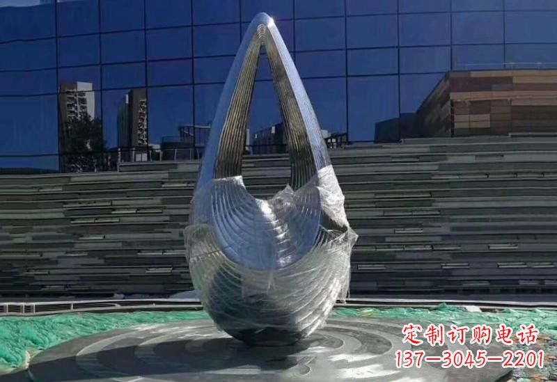 广西不锈钢空心水滴雕塑美丽的艺术之作