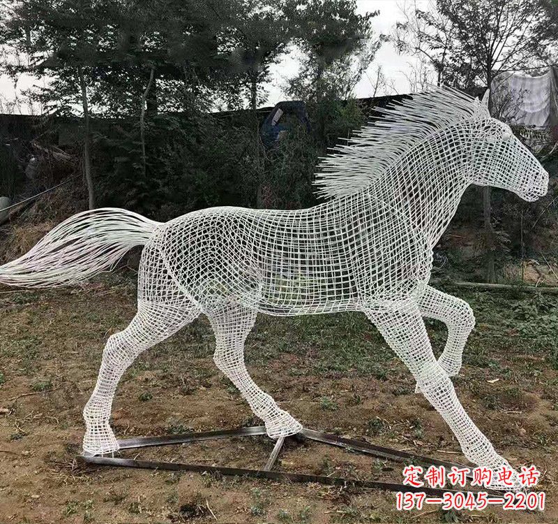 广西不锈钢公园镂空奔马雕塑——给城市带来动感