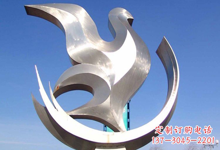 广西不锈钢鸽子雕塑美丽的象征