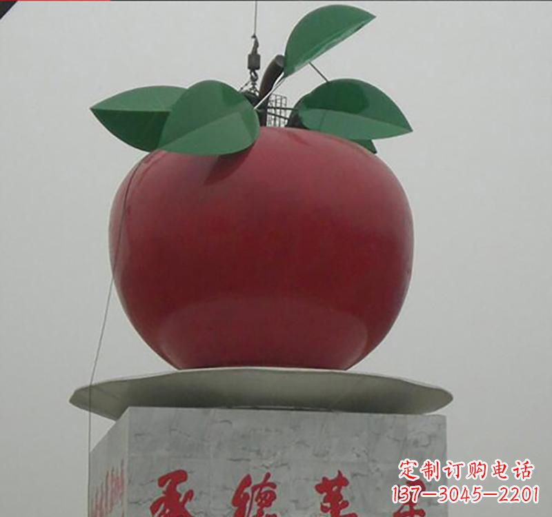 广西不锈钢苹果雕塑一件充满艺术气息的作品