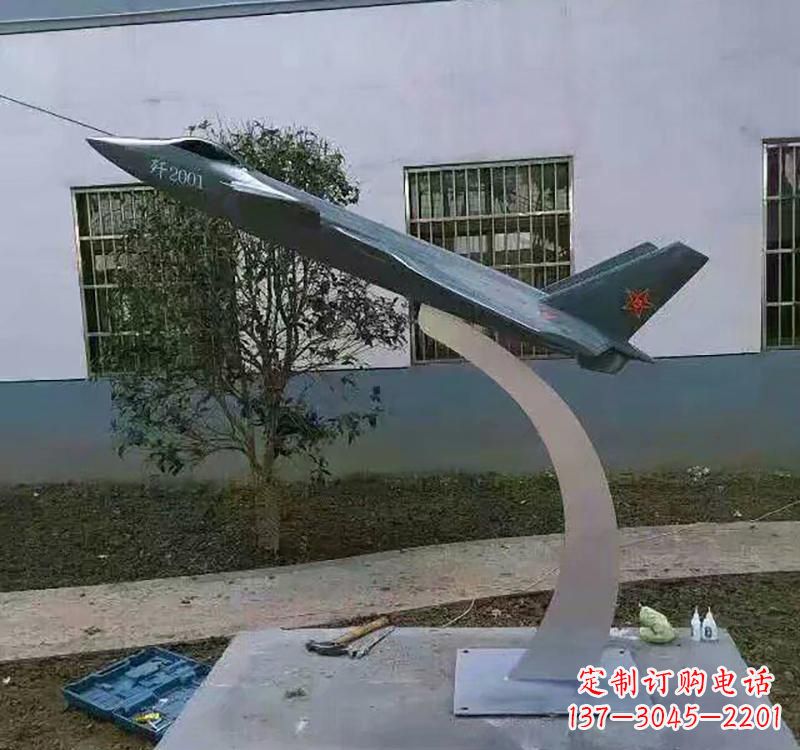 广西不锈钢飞机雕塑——极致精美的艺术品