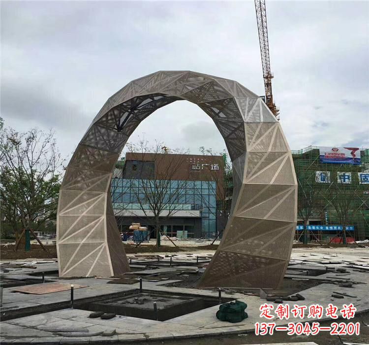 广西不锈钢拱门雕塑精美外观,古典气息