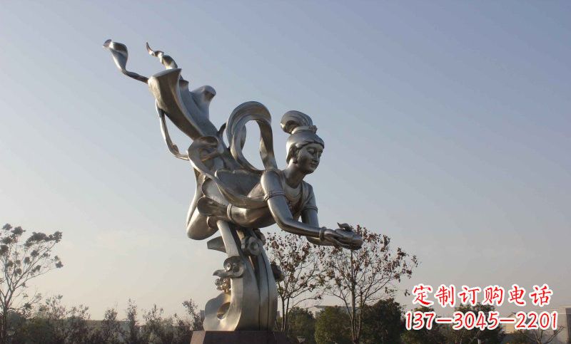 广西不锈钢蟠桃仙女雕塑美丽的传说