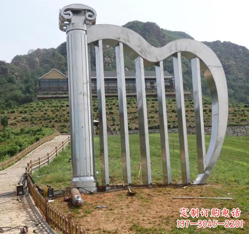 广西不锈钢竖琴雕塑——雕塑艺术的精粹