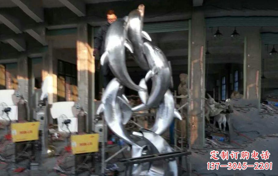 广西不锈钢海豚雕塑漂亮的海洋艺术品