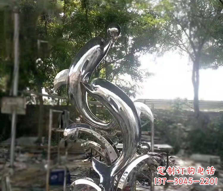 广西不锈钢海豚顶球雕塑