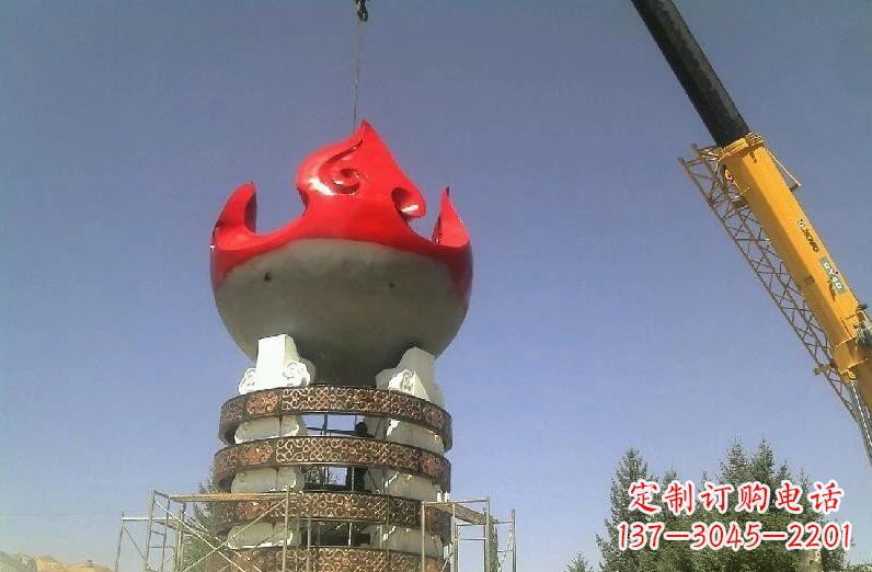 广西不锈钢火炬雕塑象征着永恒的精神