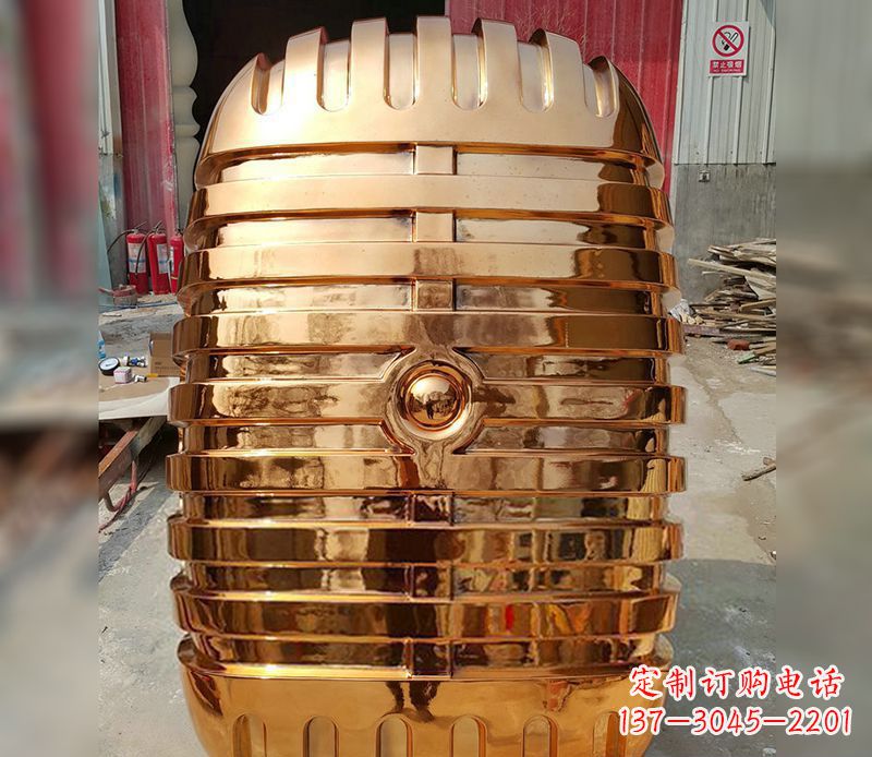 广西精美不锈钢话筒雕塑