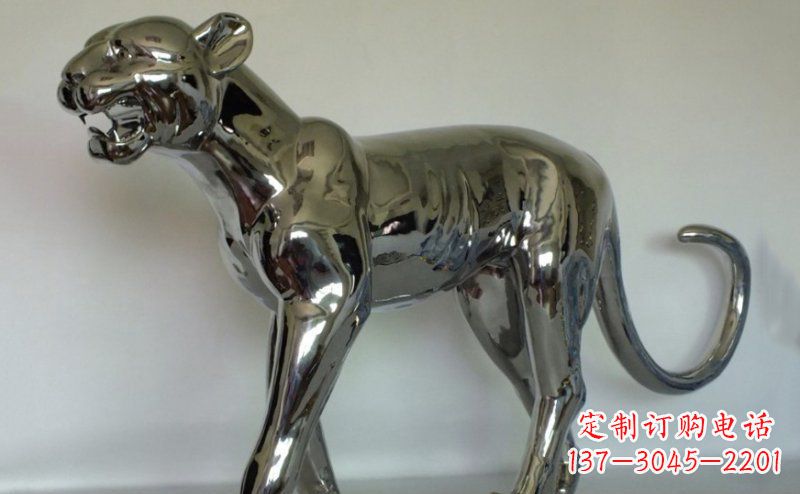 广西不锈钢金钱豹雕塑给人以高贵气质的艺术瑰宝