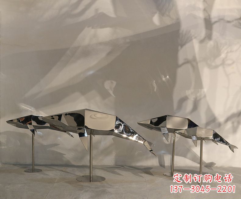 广西不锈钢海豚雕塑——精致的艺术形式