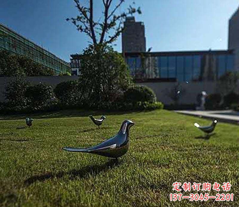 广西不锈钢镜面鸽子雕塑象征和平与美丽