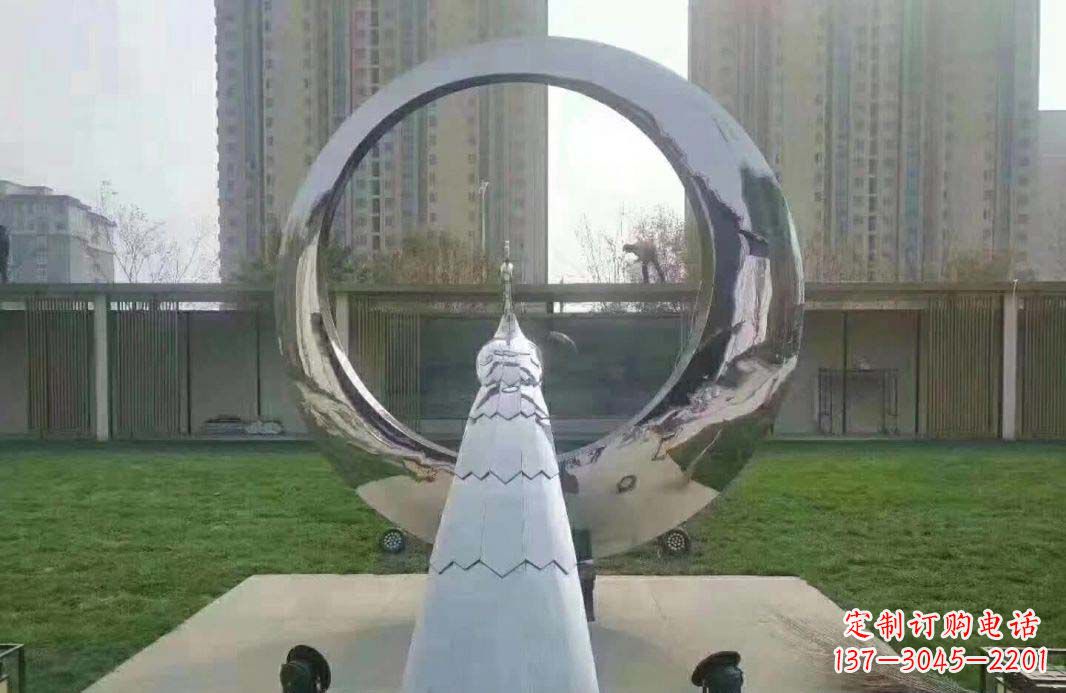 广西不锈钢孔雀雕塑精美外形,精美细节