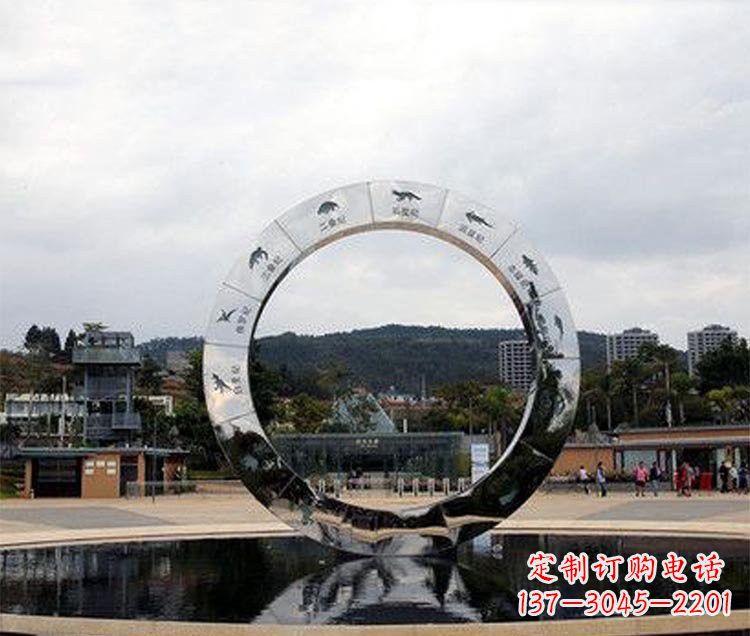 广西恐龙圆环雕塑让恐龙永久存在
