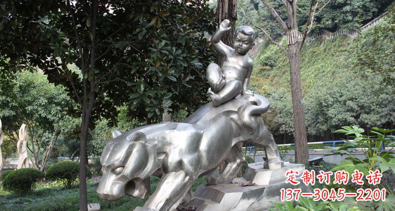 广西不锈钢老虎雕塑美丽而又可爱