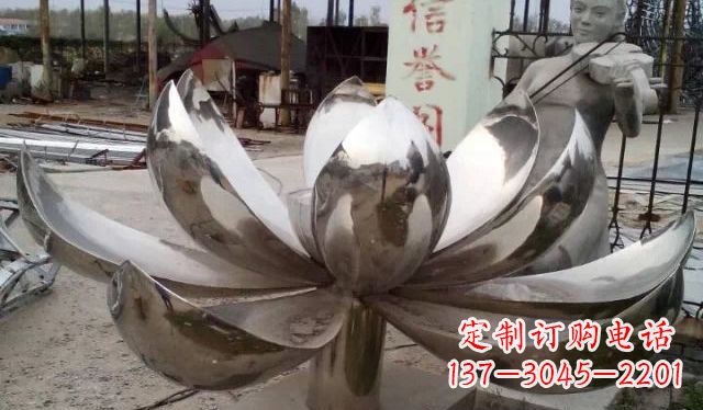 广西不锈钢莲花雕塑精美绝伦