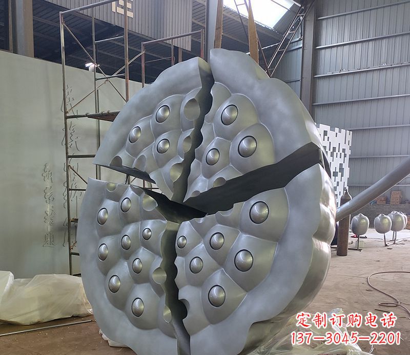 广西不锈钢莲蓬雕塑精美外形 引人入胜