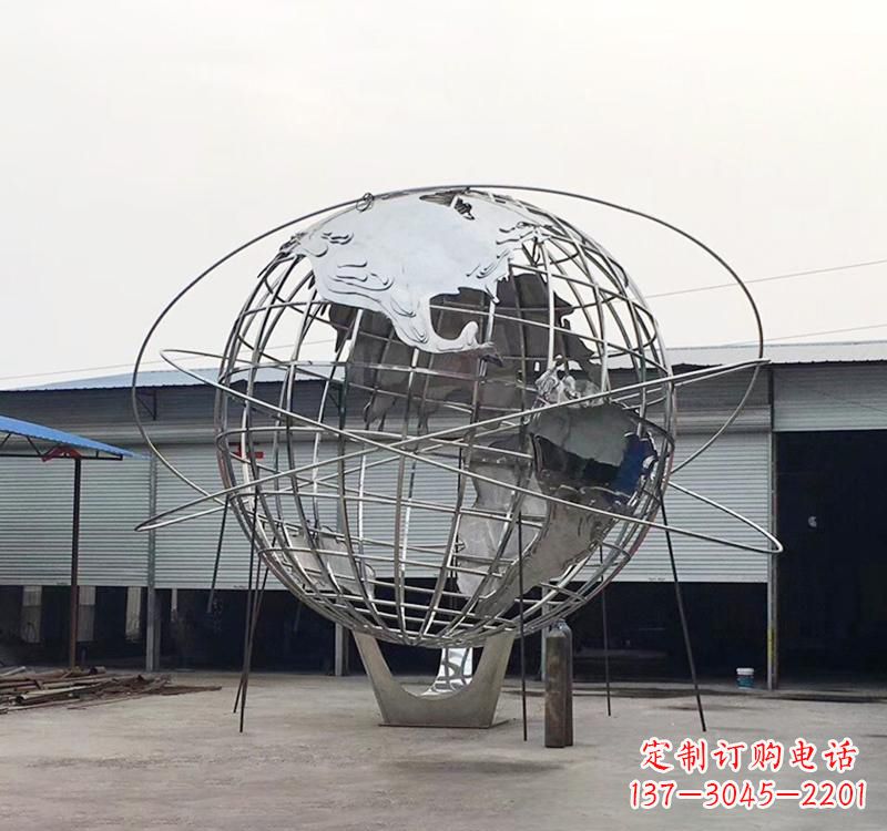 广西不锈钢制作的镂空地球雕塑