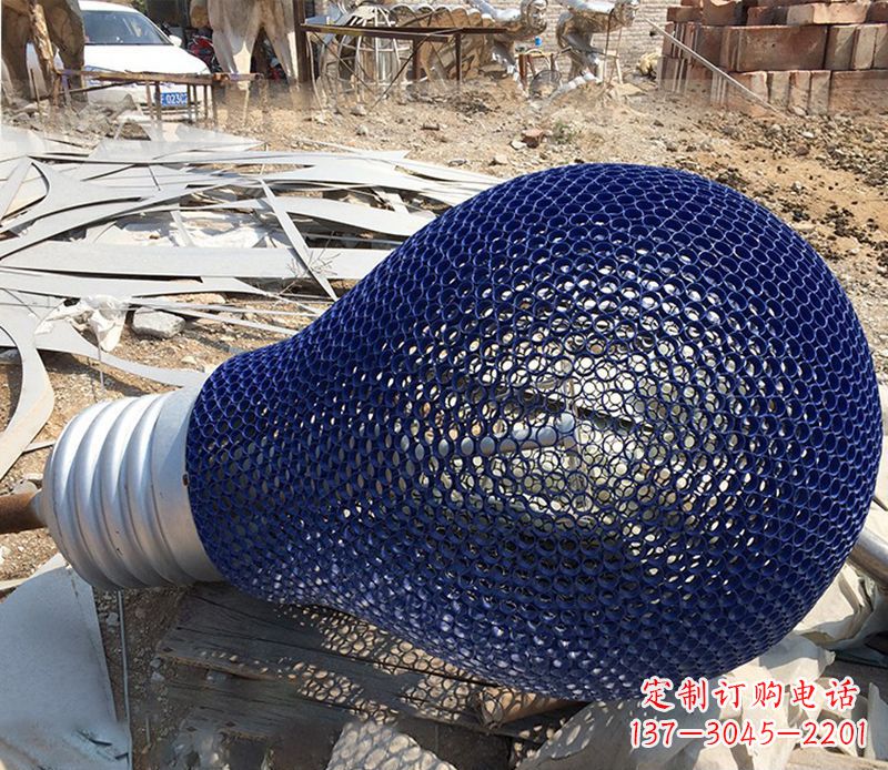 广西不锈钢镂空灯泡雕塑精美灯光装置