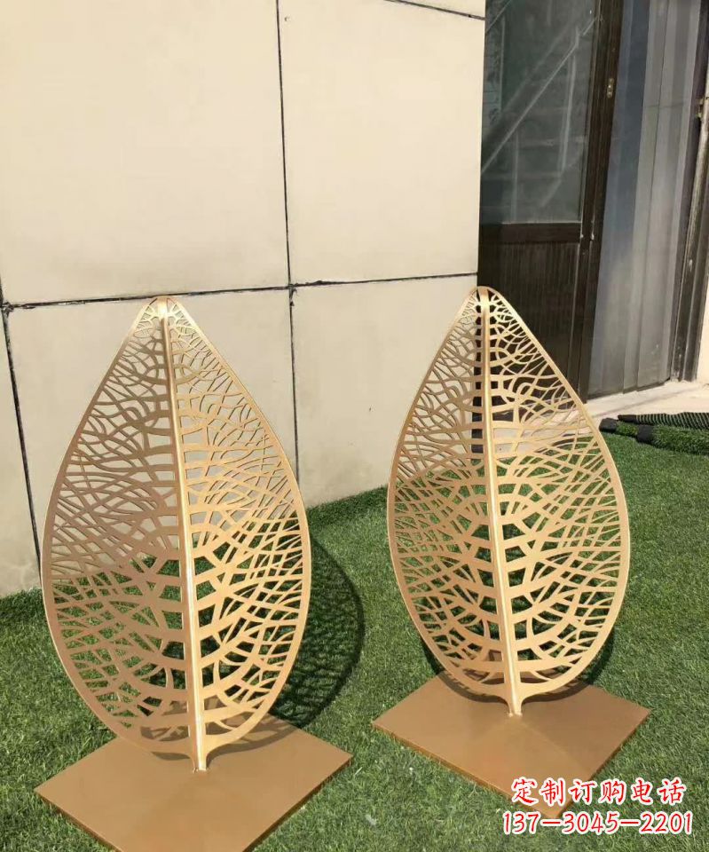 广西不锈钢树叶雕塑,精致典雅