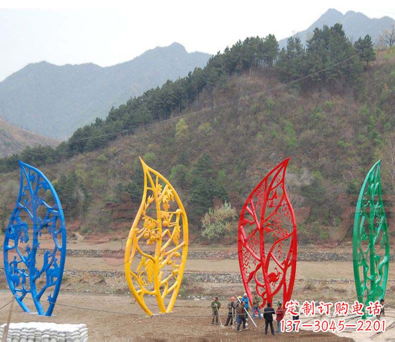 广西不锈钢镂空树叶景观雕塑精美绝伦
