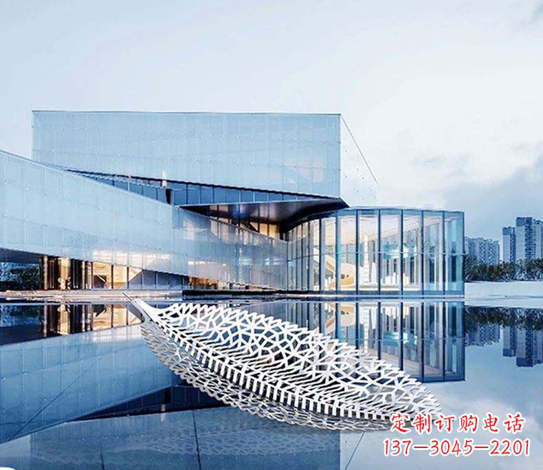 广西不锈钢树叶雕塑——精美绝伦