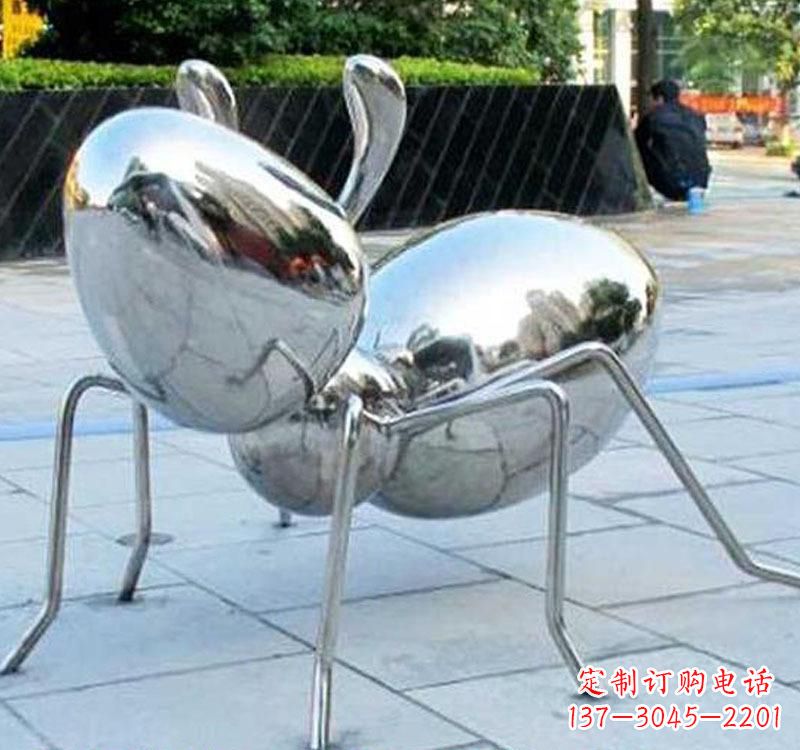 广西不锈钢蚂蚁雕塑一座象征努力的艺术作品