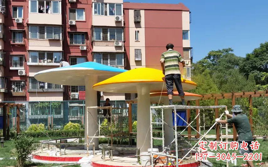 广西不锈钢蘑菇凉亭——精美雕塑点缀绿意
