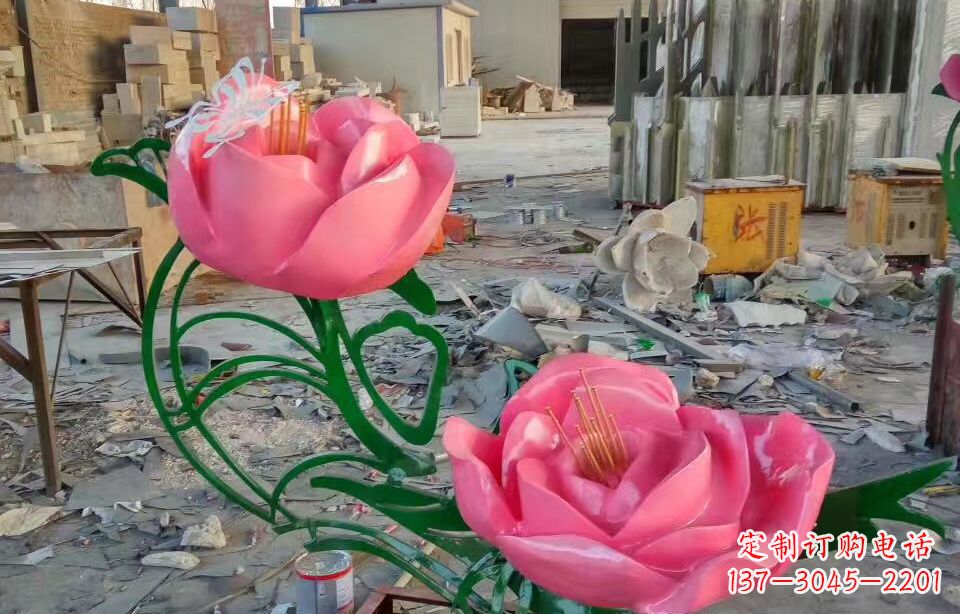 广西精美牡丹雕塑点缀景观
