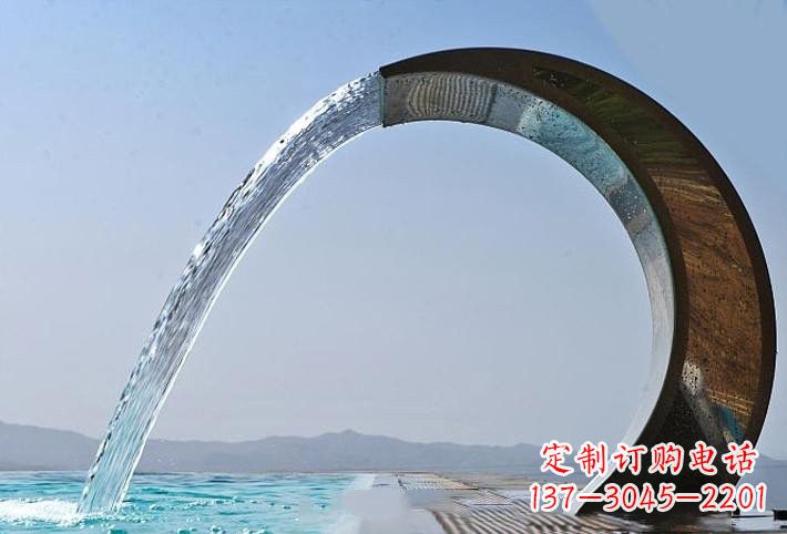广西精美不锈钢喷水圆环雕塑
