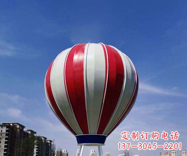 广西不锈钢热气球雕塑给景观增添精彩