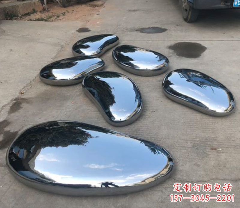 广西水滴雕塑——不锈钢的精美之作