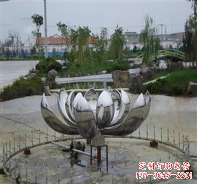 广西不锈钢荷花雕塑营造美丽水景