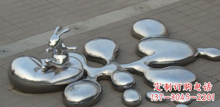 广西不锈钢兔子雕塑景观的美丽添彩